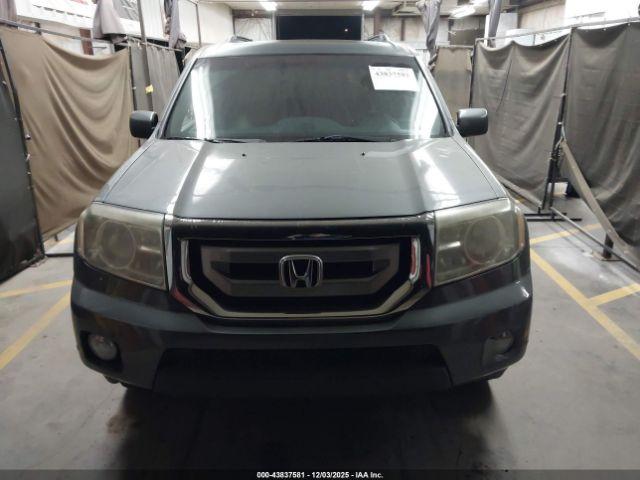 Honda Pilot Touring Image 12
