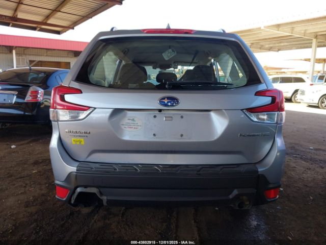 Subaru Forester Image 13