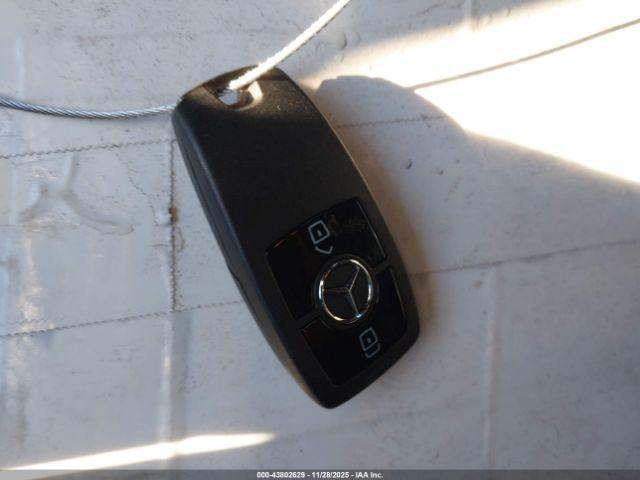 Mercedes-Benz Sprinter 2500 High Roof I4 Image 11