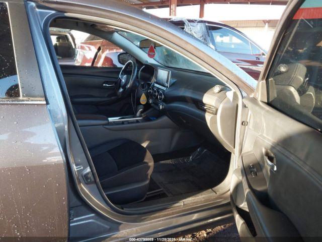 Nissan Sentra Sv Xtronic Cvt Image 4