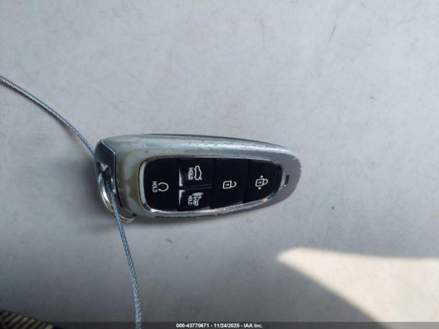 Hyundai SONATA Blue Image 10