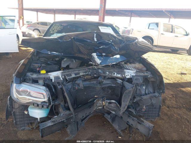 Chrysler 300 300s Image 11