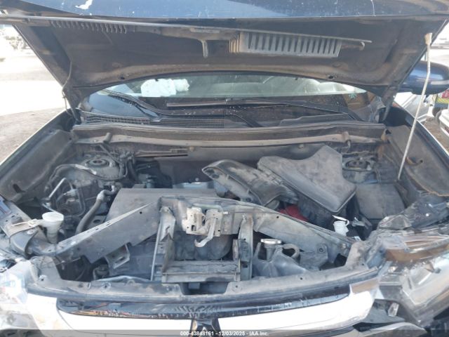 Mitsubishi Outlander Se Image 2