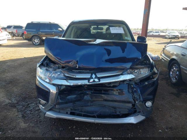 Mitsubishi Outlander Se Image 10