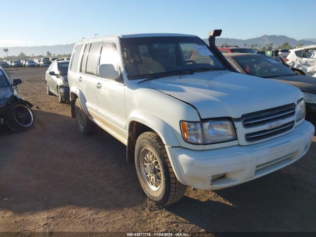 Isuzu Trooper Image 1