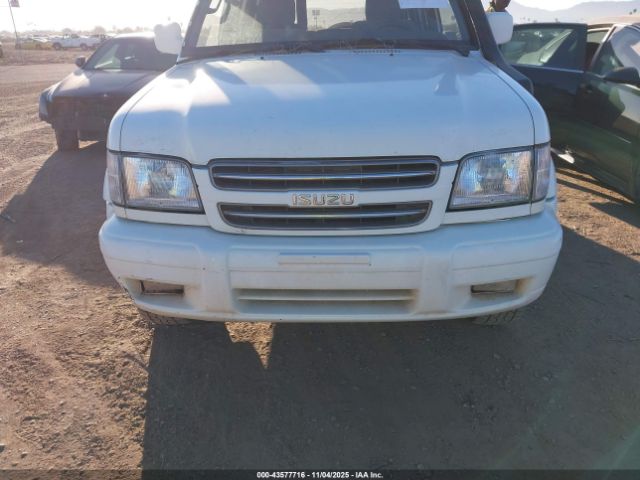 Isuzu Trooper Image 5