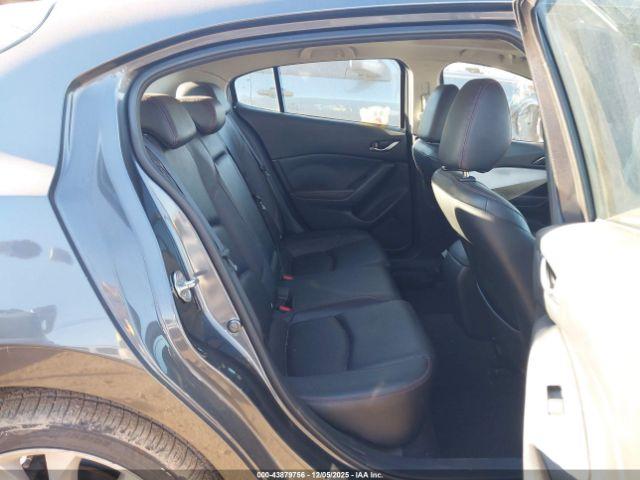 Mazda Mazda3 S Touring Image 13