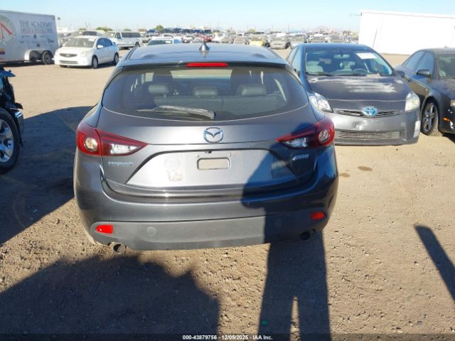 Mazda Mazda3 S Touring Image 7