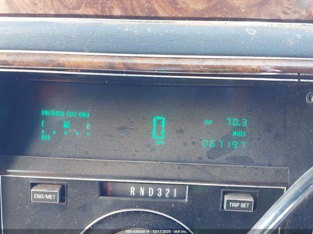 Cadillac Brougham Image 10