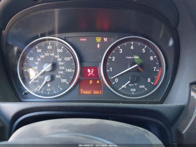 BMW 3 Series Image 11