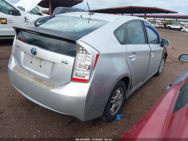 Toyota Prius Iii Image 3