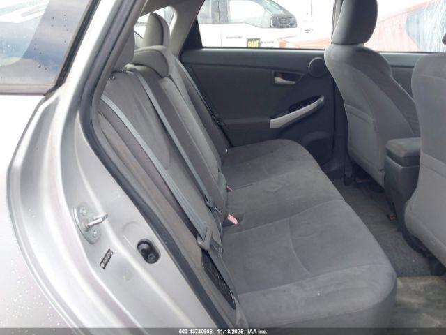 Toyota Prius Iii Image 8