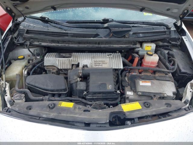 Toyota Prius Iii Image 10