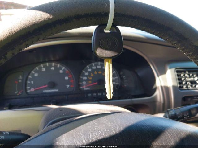 Toyota 4Runner Sr5 V6 Image 11