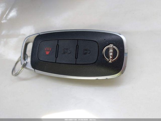 Nissan Rogue S Intelligent Awd Image 5