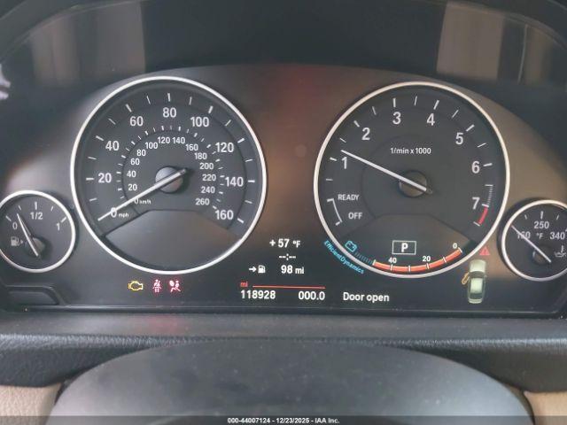 BMW 3 Series Image 6