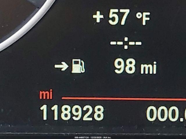 BMW 3 Series Image 14