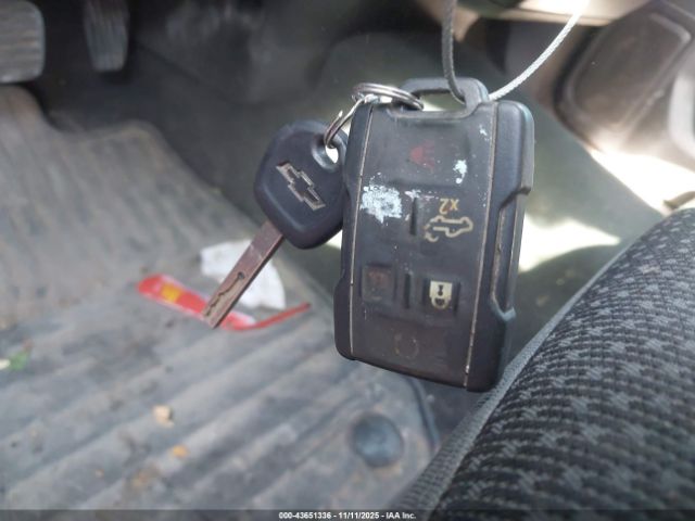 Chevrolet Silverado 1500 4wd  Short Bed Custom Image 9