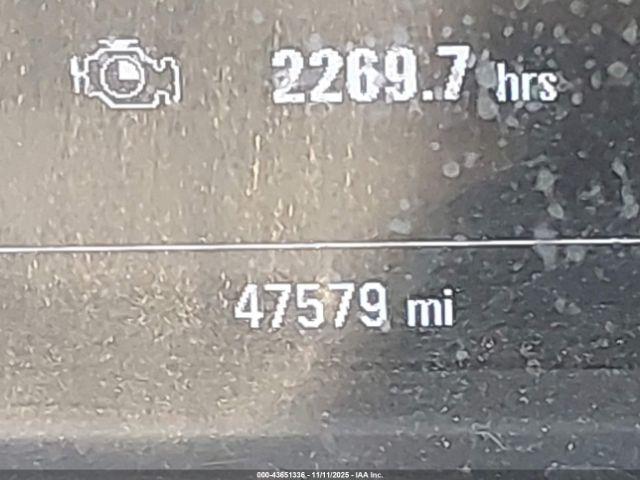 Chevrolet Silverado 1500 4wd  Short Bed Custom Image 11