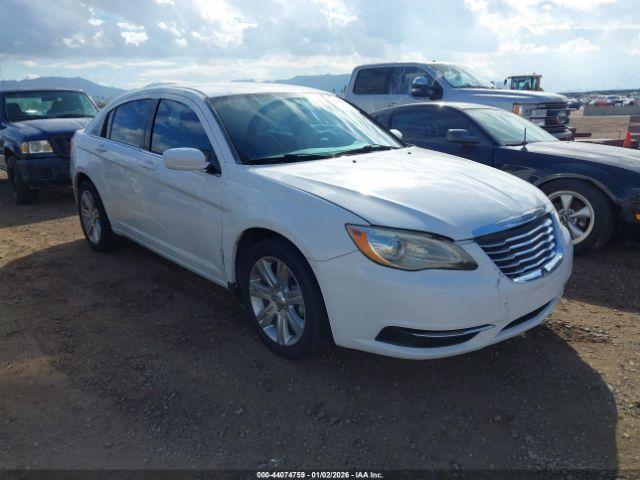  Salvage Chrysler 200