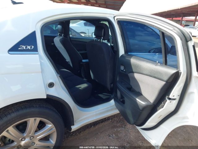 Chrysler 200 Lx Image 2