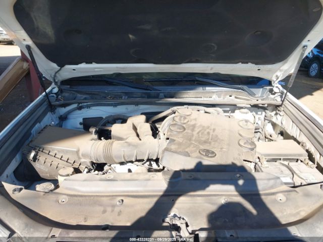 Toyota 4Runner Limited Image 7