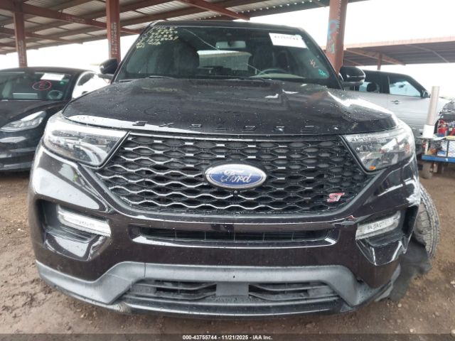 Ford Explorer St Image 11