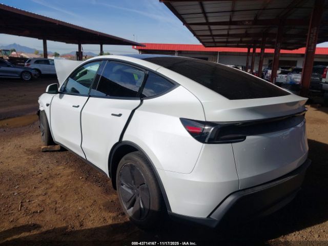 Tesla Model Y Long Range Dual Motor All-wheel Drive Image 9