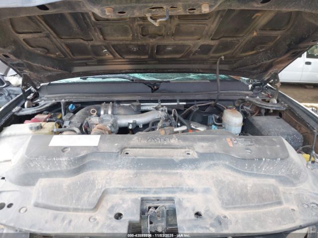 GMC Sierra 2500 Denali Image 9