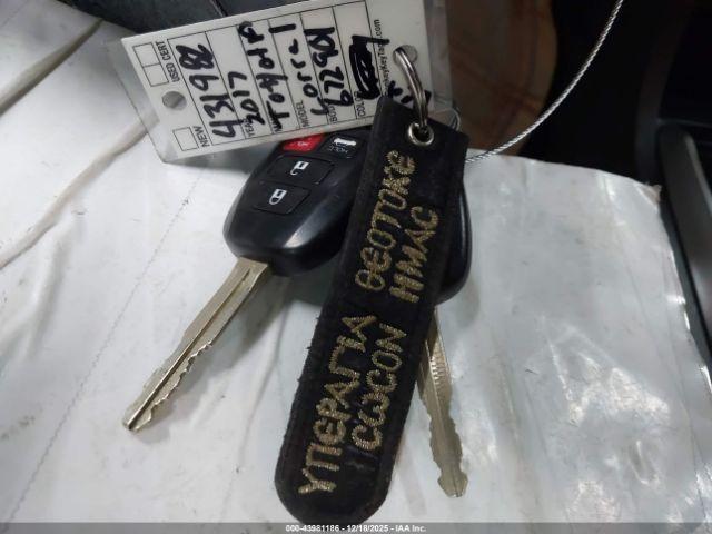 Toyota Corolla Le Image 10