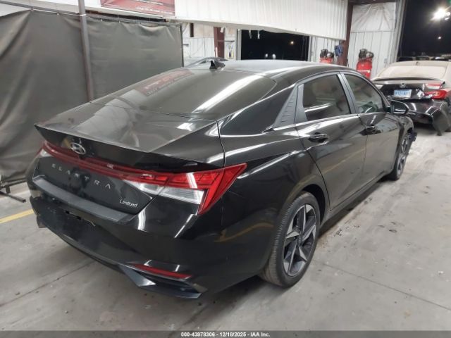 Hyundai ELANTRA Limited Image 17