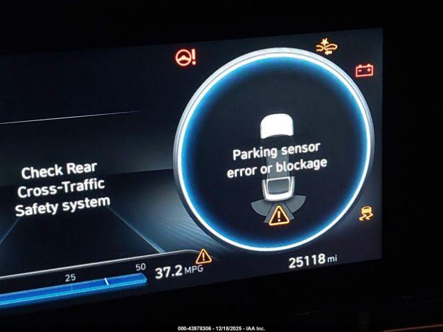 Hyundai ELANTRA Limited Image 16