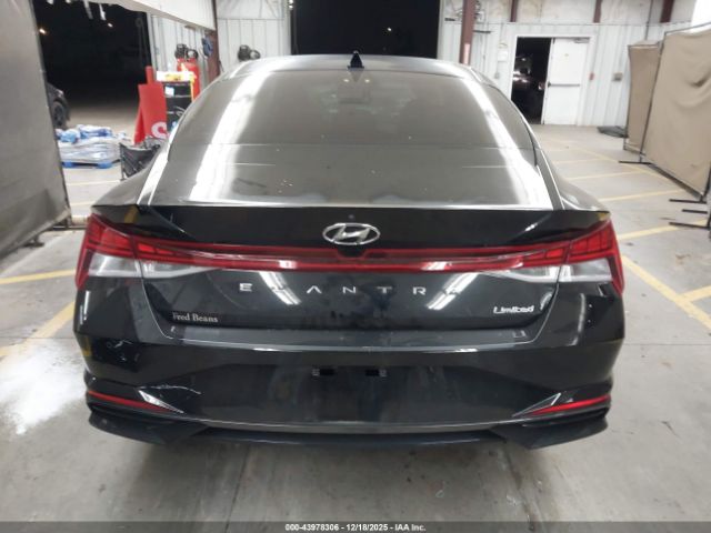 Hyundai ELANTRA Limited Image 14