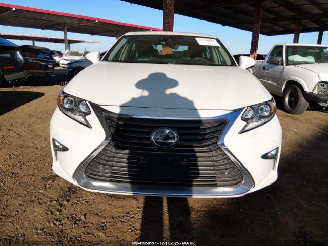 Lexus Es Image 13