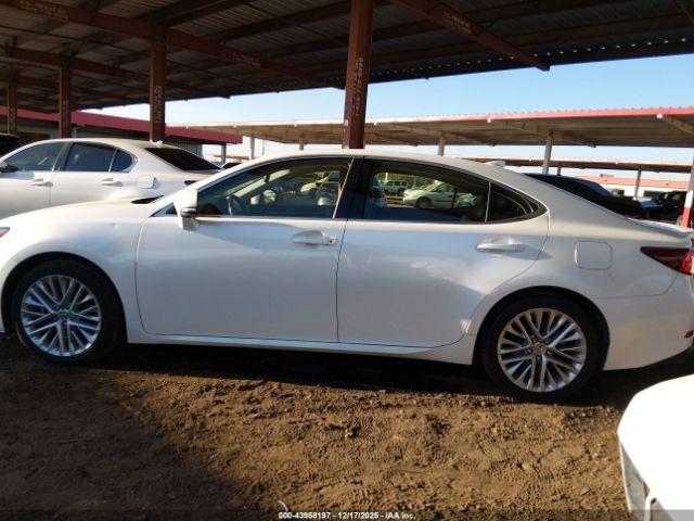 Lexus Es Image 16