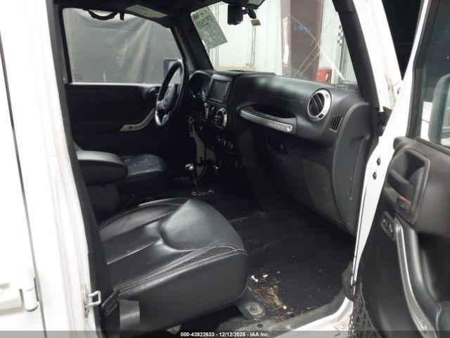 Jeep Wrangler Sahara Image 4