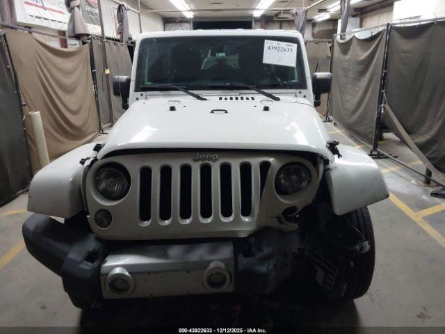 Jeep Wrangler Sahara Image 14
