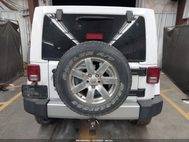 Jeep Wrangler Sahara Image 10