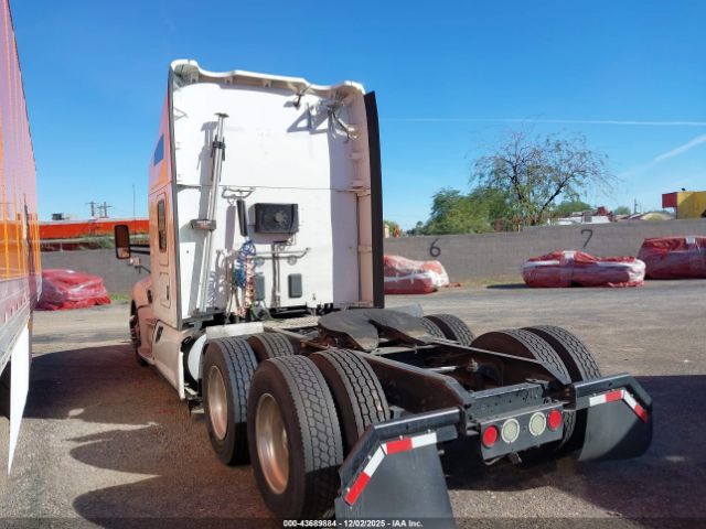 Kenworth T680 Image 10