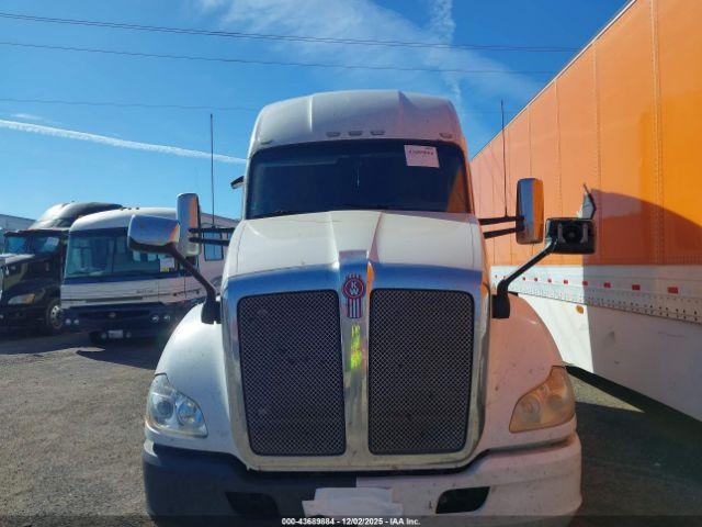 Kenworth T680 Image 2
