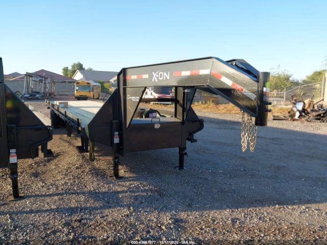  Salvage Delco Trailers Gooseneck Flatbed