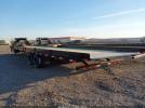 Delco Trailers Gooseneck Flatbed Image 5