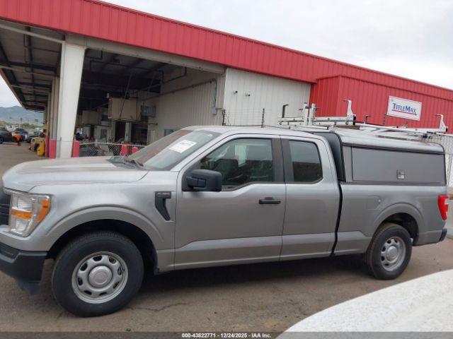 Ford F-150 Xl Image 2