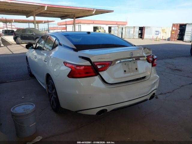 Nissan Maxima 3.5 Platinum Image 2