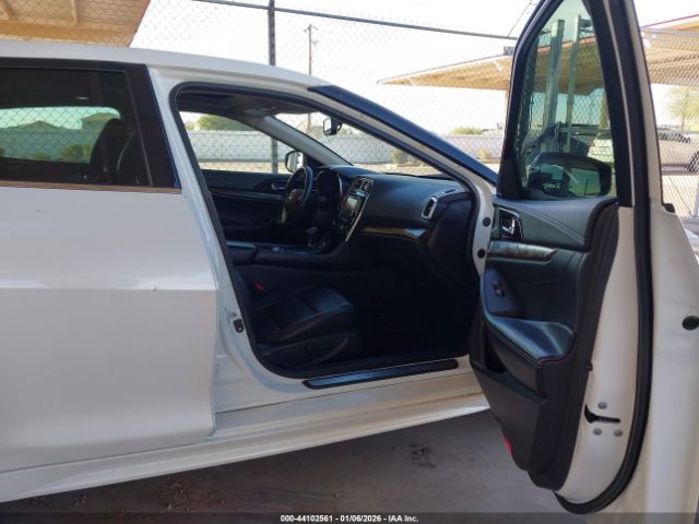 Nissan Maxima 3.5 Platinum Image 16