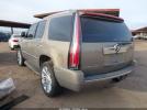 Cadillac Escalade Standard Image 4