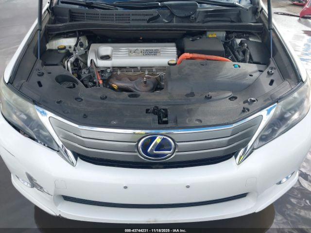 Lexus HS 250h Image 4