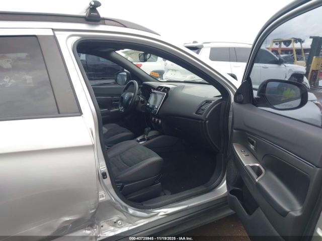 Mitsubishi Outlander 2.4 Gt Image 9