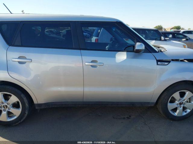 Kia Soul Image 12