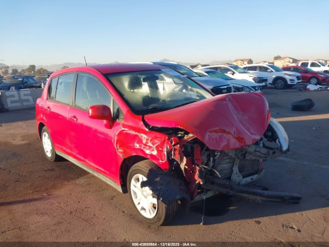 Nissan Versa 1.8 S Image 13